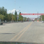 双黄线、栏杆--不让回家的路